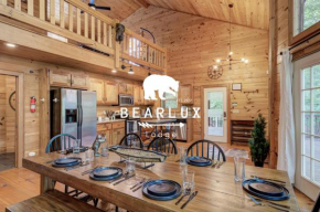 BearLUX Lodge at Blue Ridge — Hot Tub, Sauna, Gym!